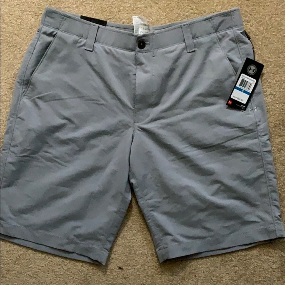 Men’s underarmour golf shorts